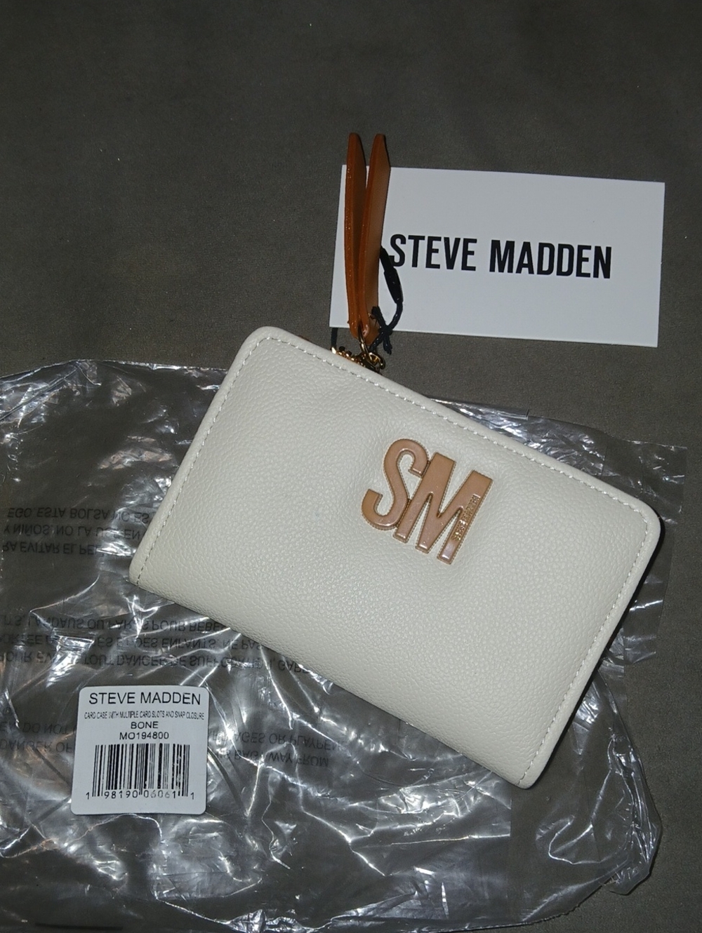 Steve Madden Bone Zip Card Wallet with Gold SM Emblem